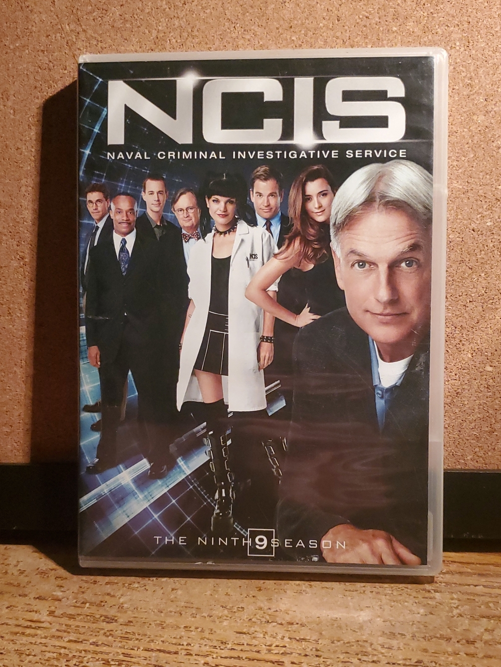 NCIS Season Nine DVD - NCIS Cast Cover (Blue, Black, White)
